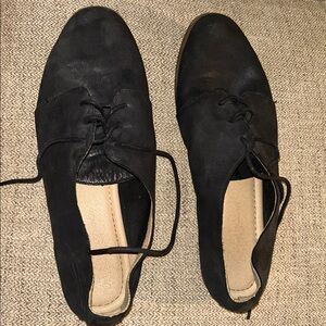 Soft Leather Black Lace-Up Shoes Size 10 M